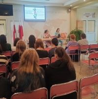 „Między kobietami” –  wyjątkowe spotkanie kobiet w Zespole Szkół Technicznych  w Mielcu